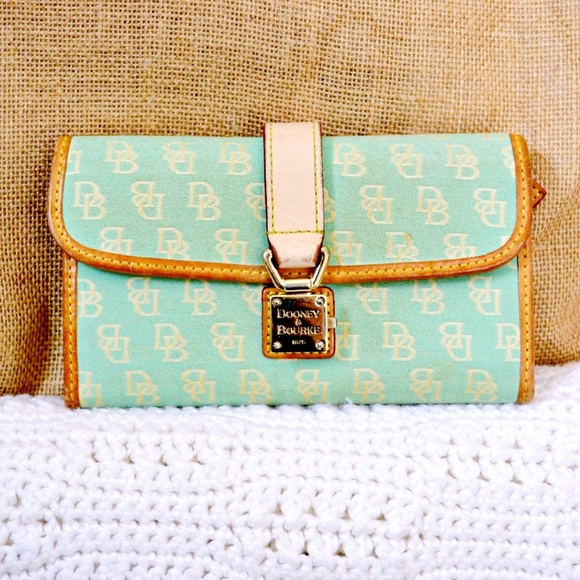 dooney and bourke mint green purse